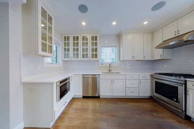 102 Beacon St 2, Somerville, MA 02143