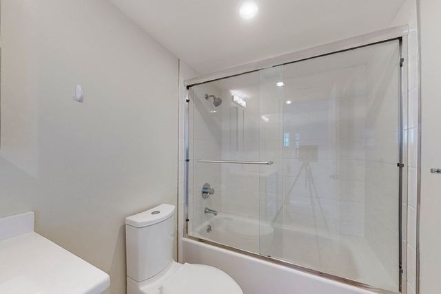 102 Beacon St 2, Somerville, MA 02143