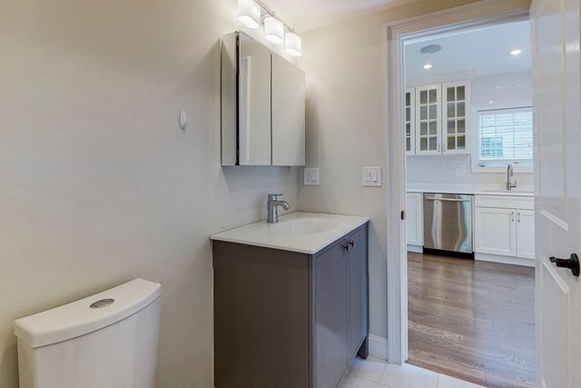 102 Beacon St 2, Somerville, MA 02143