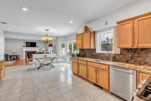 2655 Rocky Point Road, East Marion, NY 11939