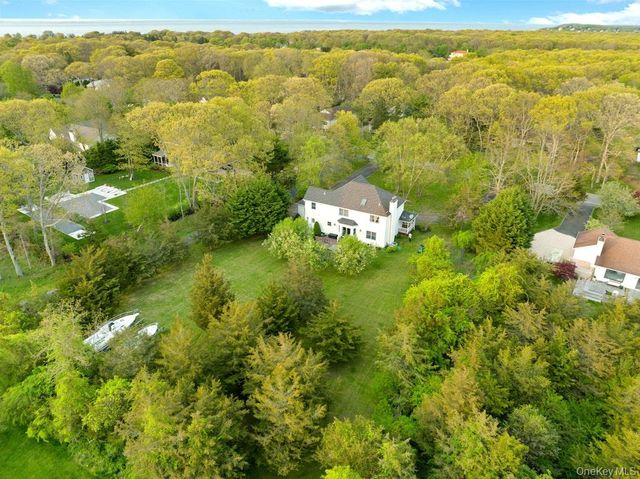 2655 Rocky Point Road, East Marion, NY 11939