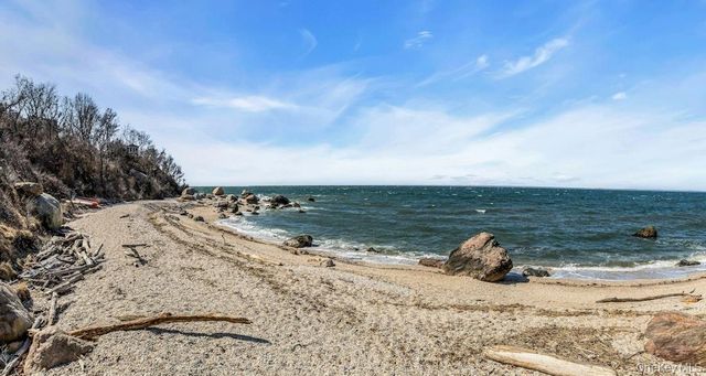 2655 Rocky Point Road, East Marion, NY 11939