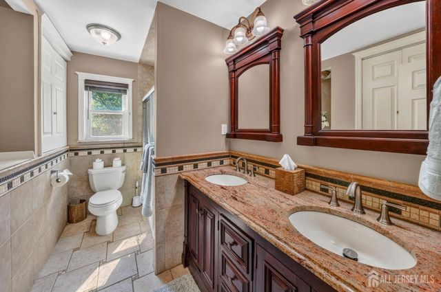 1075 sherman Avenue, Middlesex, NJ 07080