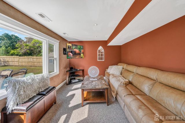 1075 sherman Avenue, Middlesex, NJ 07080