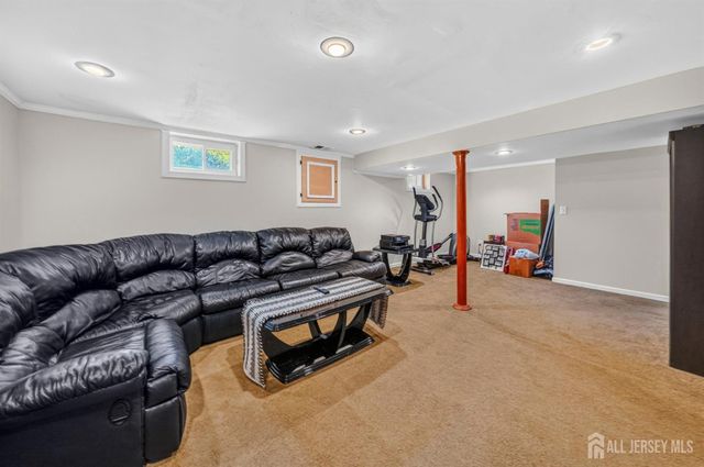 1075 sherman Avenue, Middlesex, NJ 07080