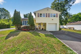 1075 sherman Avenue, Middlesex, NJ 07080