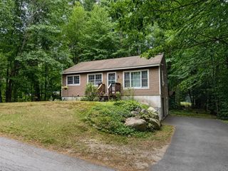 26 Longa Road, Merrimack, NH 03054
