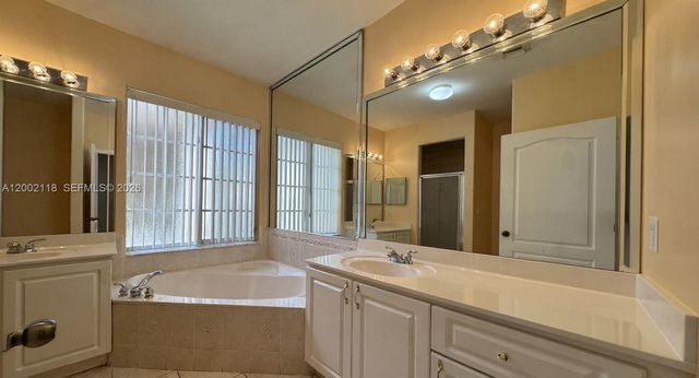 15339 SW 32nd Ter 15339, Miami, FL 33185