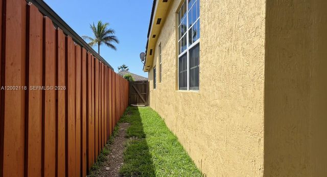 15339 SW 32nd Ter 15339, Miami, FL 33185