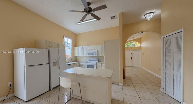 15339 SW 32nd Ter 15339, Miami, FL 33185