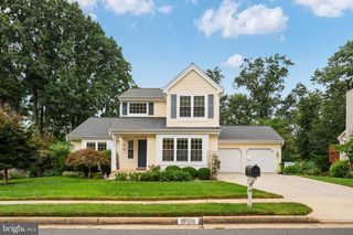13486 LAKE SHORE DR, Herndon, VA 20171