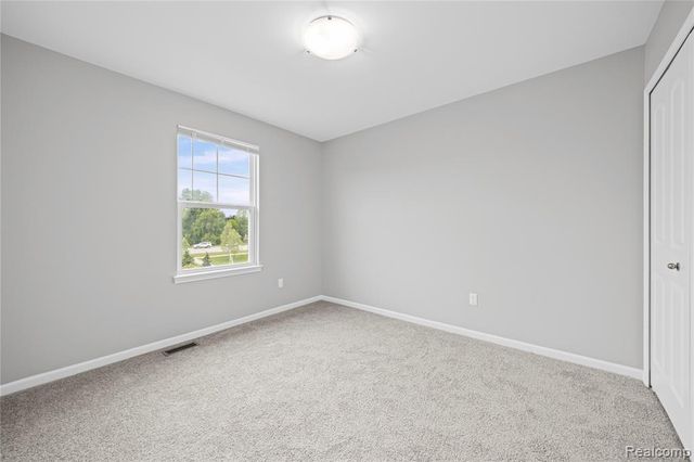 4592 Bradley Circle, Troy, MI 48085