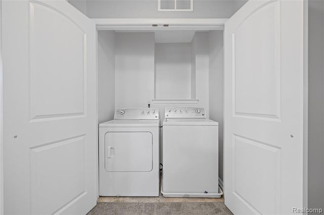 4592 Bradley Circle, Troy, MI 48085