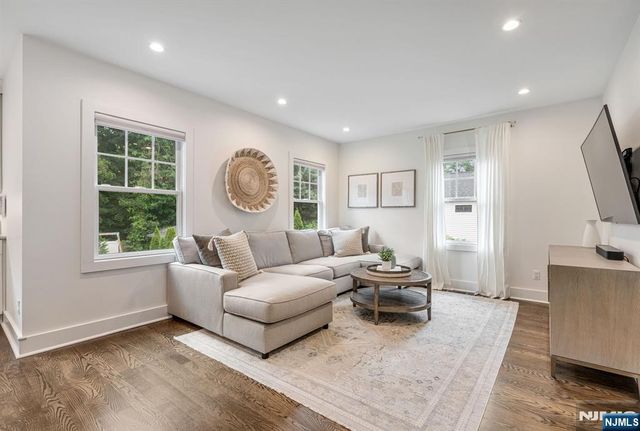 178 Harding Road, Glen Rock, NJ 07452