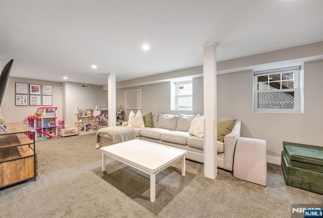 178 Harding Road, Glen Rock, NJ 07452