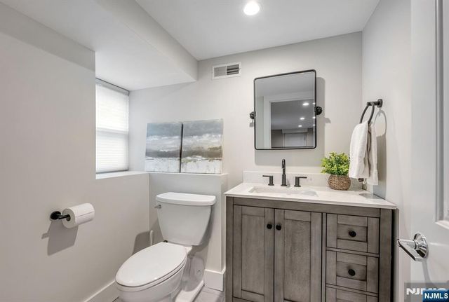 178 Harding Road, Glen Rock, NJ 07452