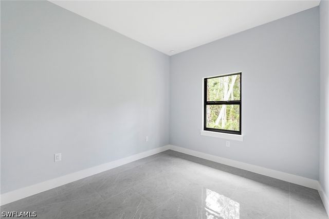 2677 62nd AVE NE, Naples, FL 34120