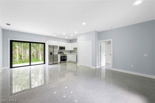 2677 62nd AVE NE, Naples, FL 34120