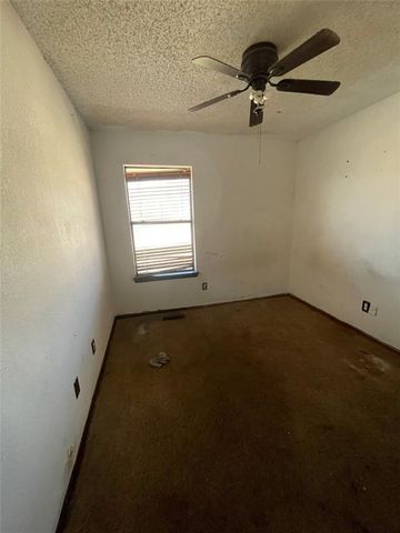 700 Black Hawk Drive, Norman, OK 73072