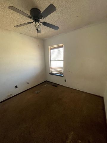 700 Black Hawk Drive, Norman, OK 73072