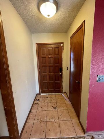 700 Black Hawk Drive, Norman, OK 73072