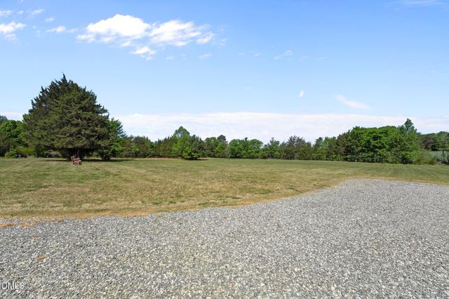 1753 Altamahaw Union Ridge Road, Burlington, NC 27217
