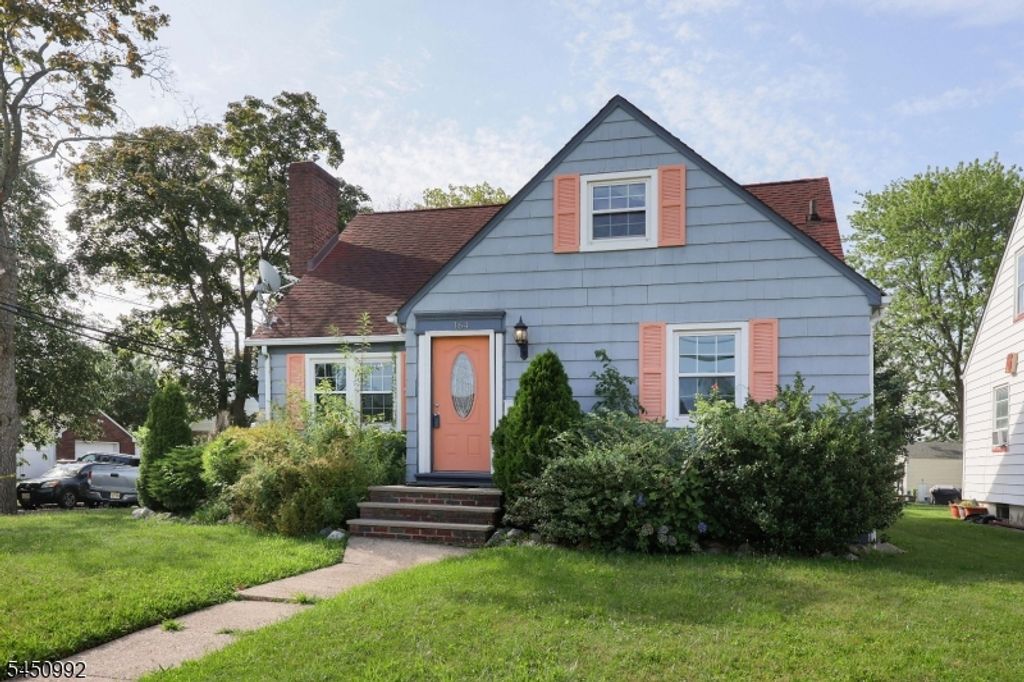 164 W Grant Ave, Roselle Park Boro, NJ 07204 — photo 2