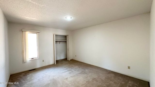 1935 Caracara Drive, New Bern, NC 28560