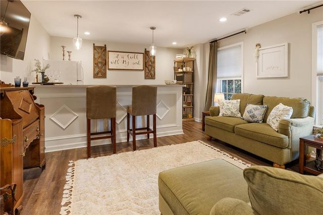 1805 Broadwell Oaks Drive, Alpharetta, GA 30004