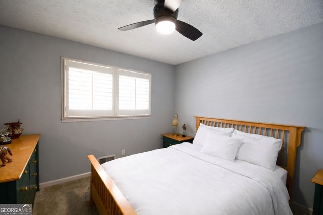 320 Sherwood Road, Fayetteville, GA 30215