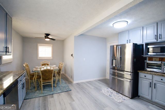 320 Sherwood Road, Fayetteville, GA 30215