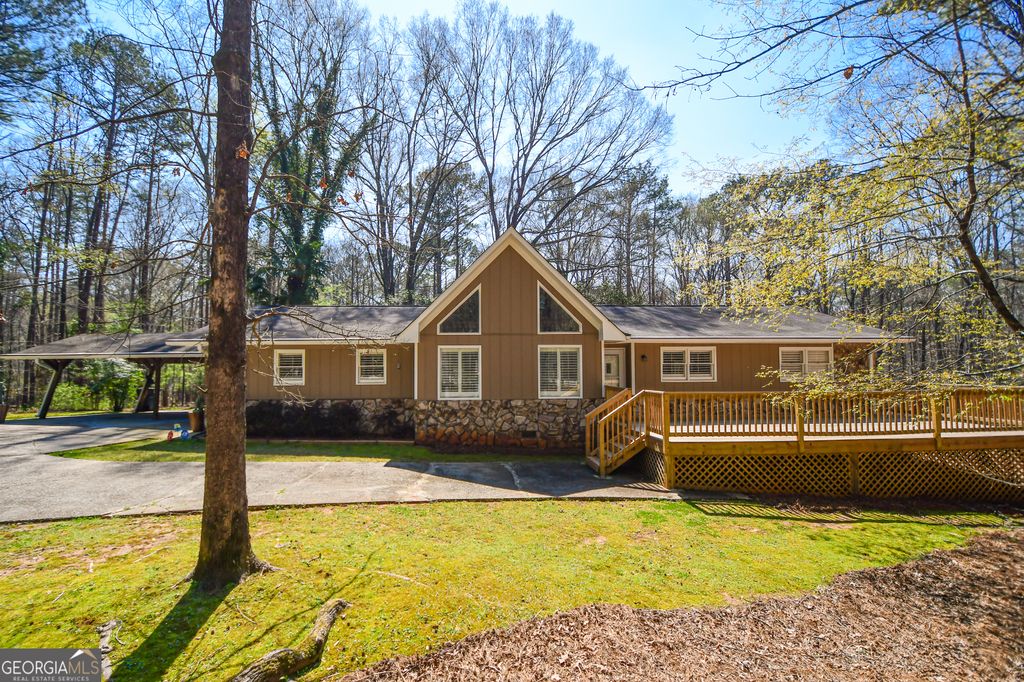 320 Sherwood Road, Fayetteville, GA 30215