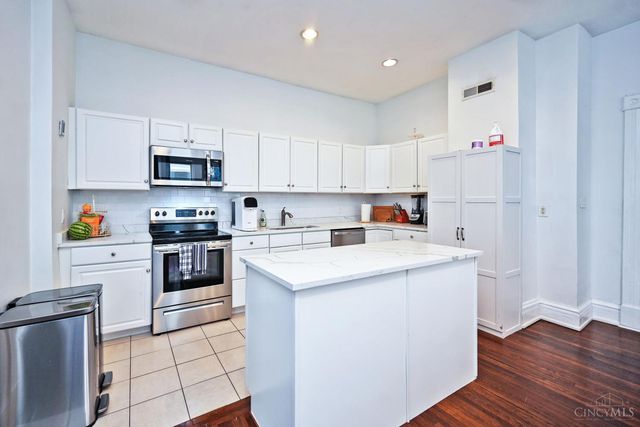 1730 Fairfax Avenue, Cincinnati, OH 45207