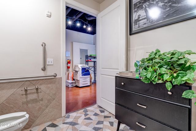 2302 N CENTRAL Avenue 160, Phoenix, AZ 85004