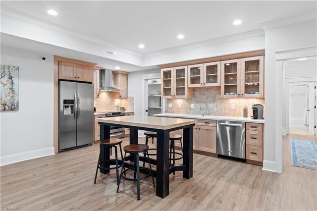 1391 Pheasant Lane, Winston-salem, NC 27106