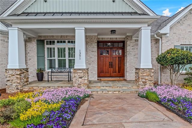 1391 Pheasant Lane, Winston-salem, NC 27106