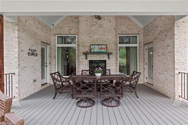 1391 Pheasant Lane, Winston-salem, NC 27106
