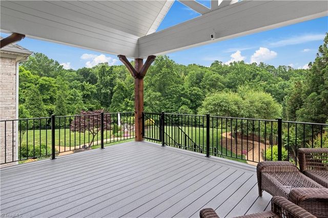 1391 Pheasant Lane, Winston-salem, NC 27106