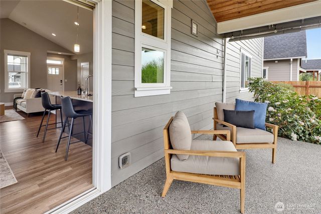 2760 Jessie Court, Ferndale, WA 98248