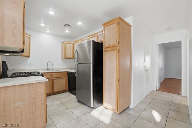 2033 Cary Grant Court, Las Vegas, NV 89142