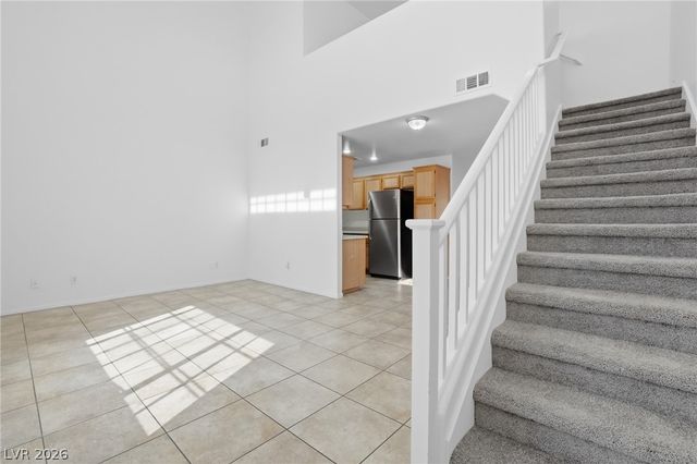 2033 Cary Grant Court, Las Vegas, NV 89142