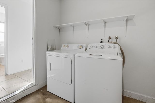 2033 Cary Grant Court, Las Vegas, NV 89142