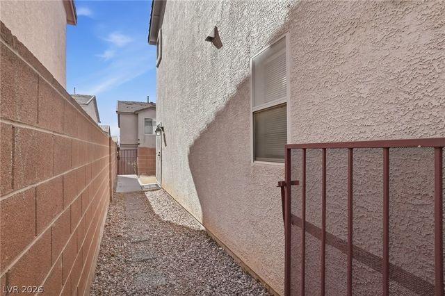 2033 Cary Grant Court, Las Vegas, NV 89142