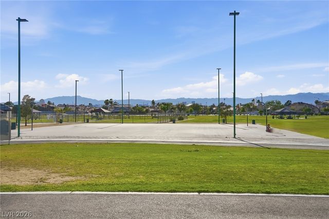 2033 Cary Grant Court, Las Vegas, NV 89142