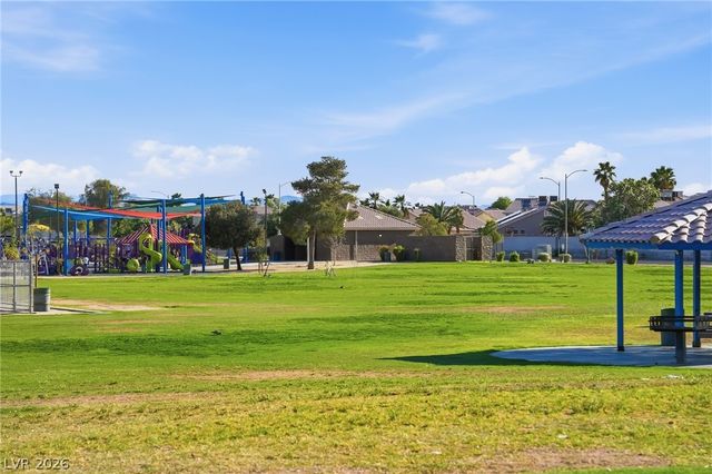 2033 Cary Grant Court, Las Vegas, NV 89142