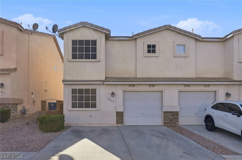 2033 Cary Grant Court, Las Vegas, NV 89142