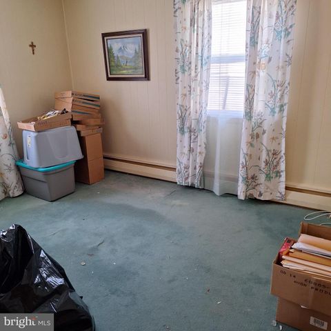 5926 CHICHESTER, Aston, PA 19014