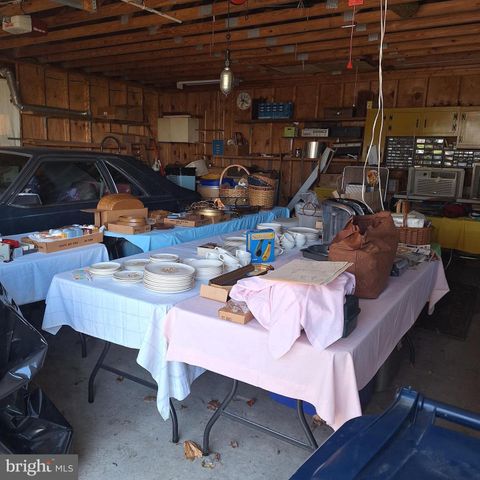 5926 CHICHESTER, Aston, PA 19014