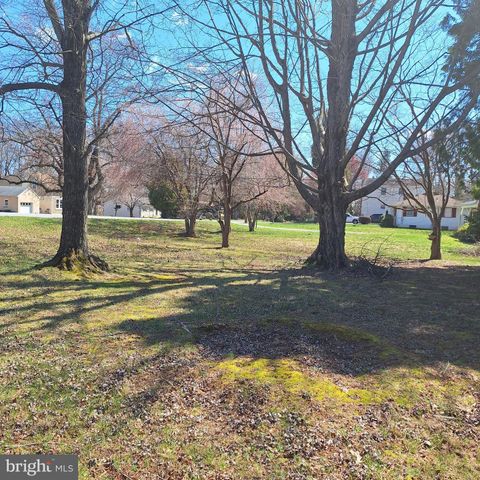 5926 CHICHESTER, Aston, PA 19014