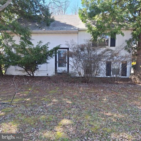 5926 CHICHESTER, Aston, PA 19014